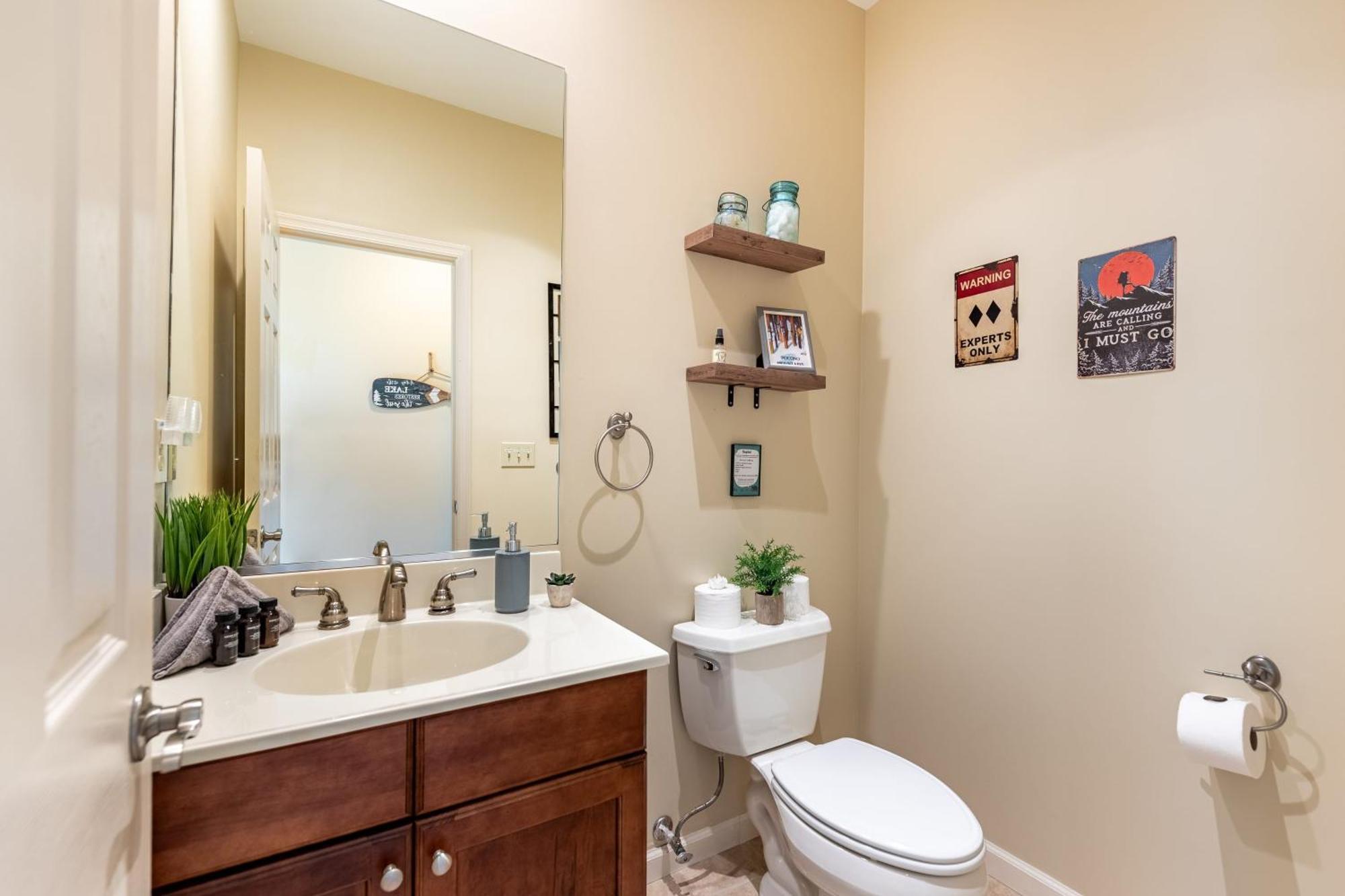 Casa de férias Highland Hideaway By Avantstay Group Poconos Retreat W Patio Game Lake Harmony