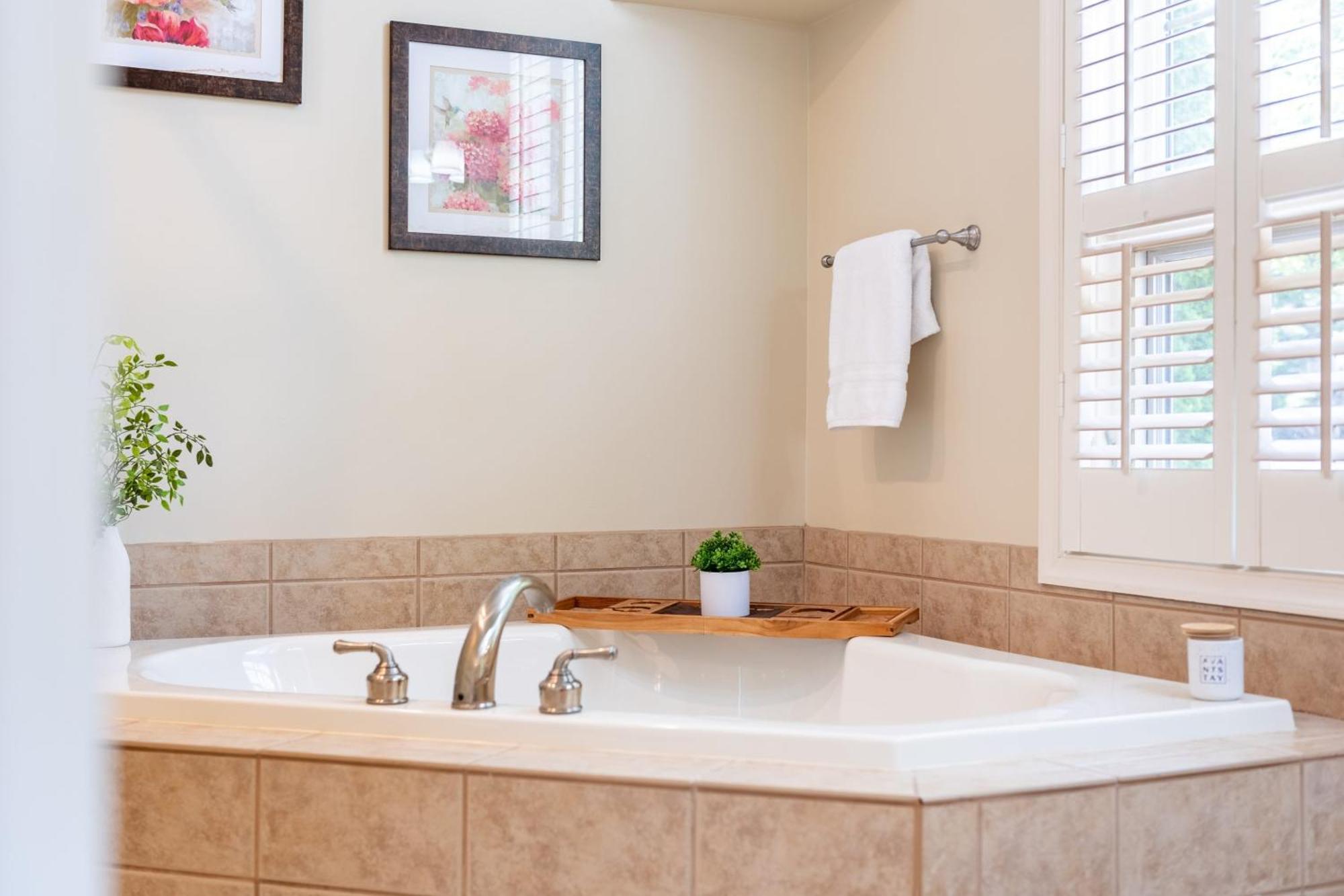 Casa de férias Highland Hideaway By Avantstay Group Poconos Retreat W Patio Game Lake Harmony