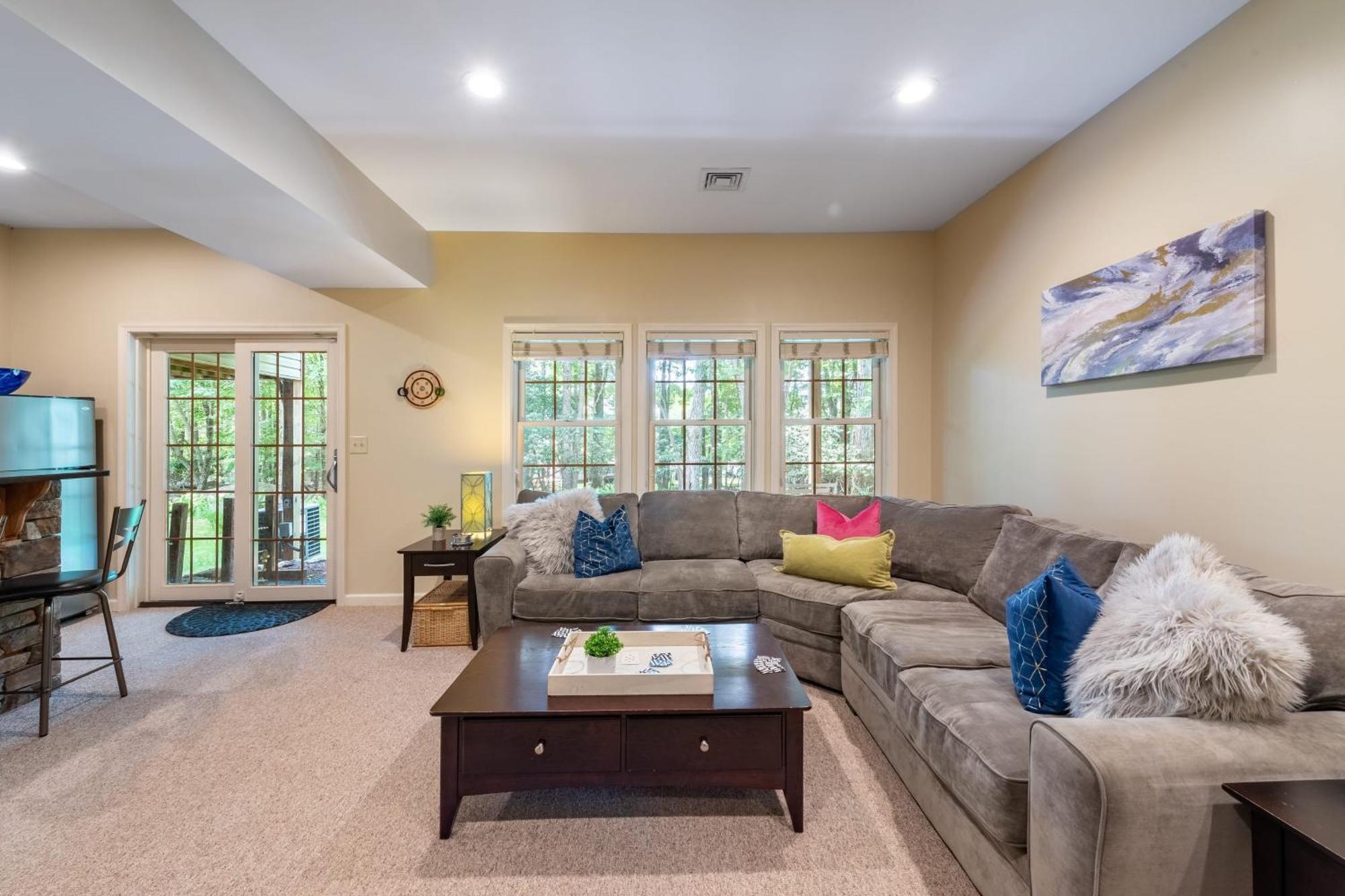 Highland Hideaway By Avantstay Group Poconos Retreat W Patio Game Lake Harmony